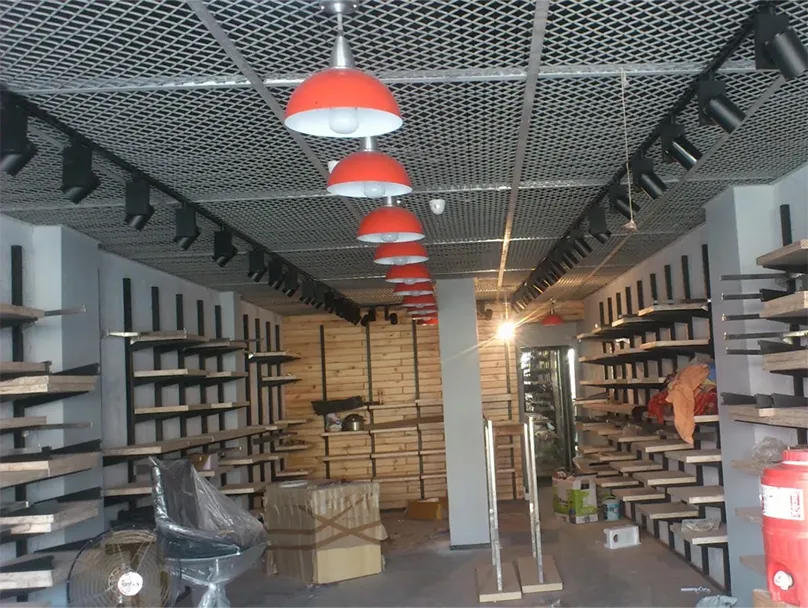 best Showroom Interior Designer